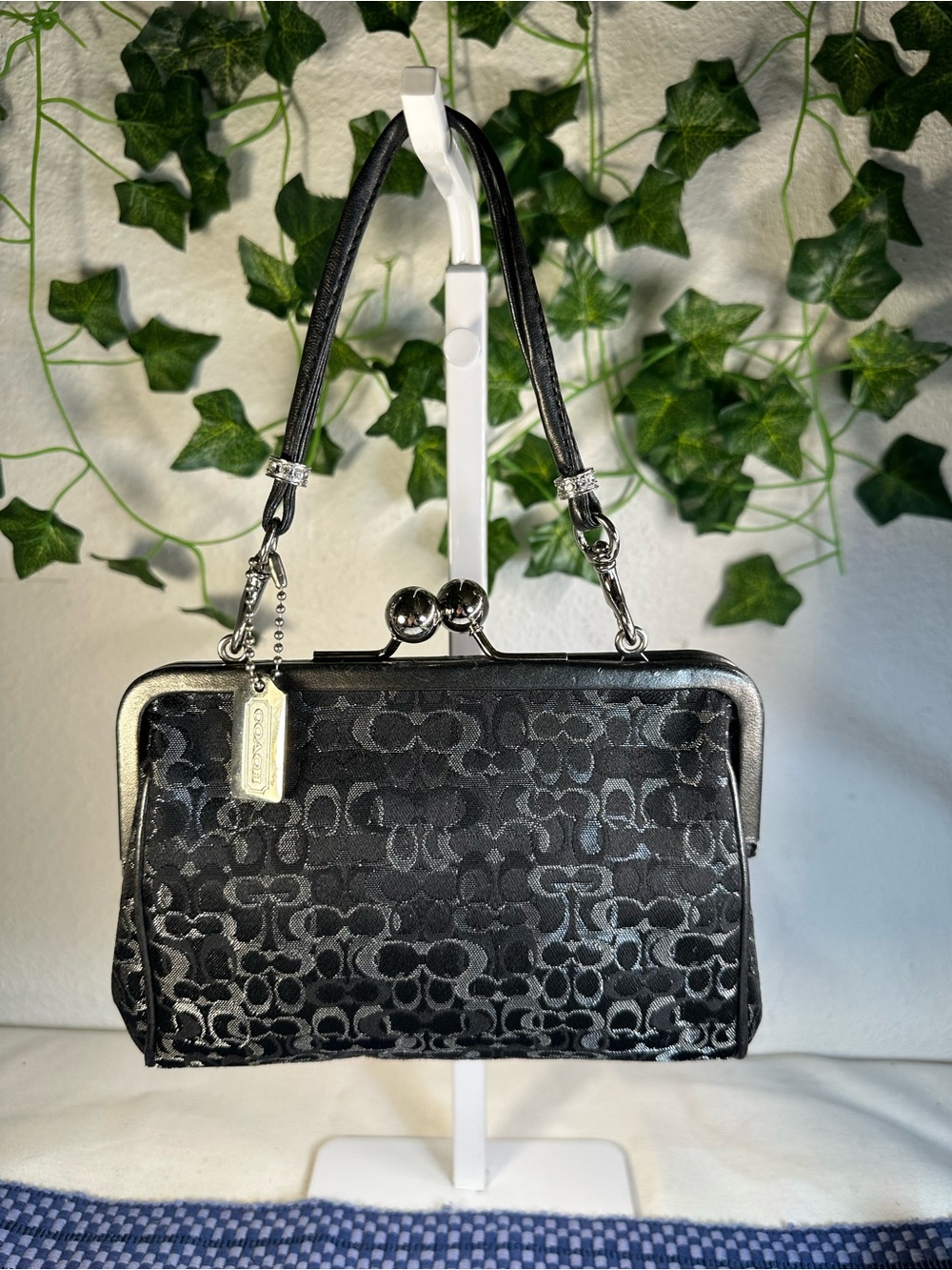 RARE COACH Vintage Lurex Chenille Signature Kisslock Clutch